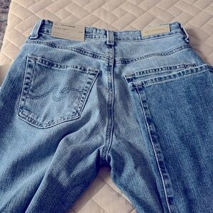 Brand new jeans size 24